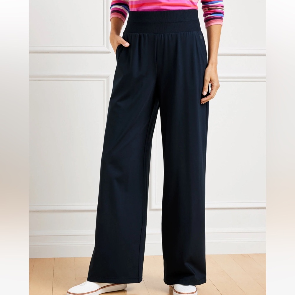 T By Talbots Out and About Black Wide Leg Athletic Pants Size Large